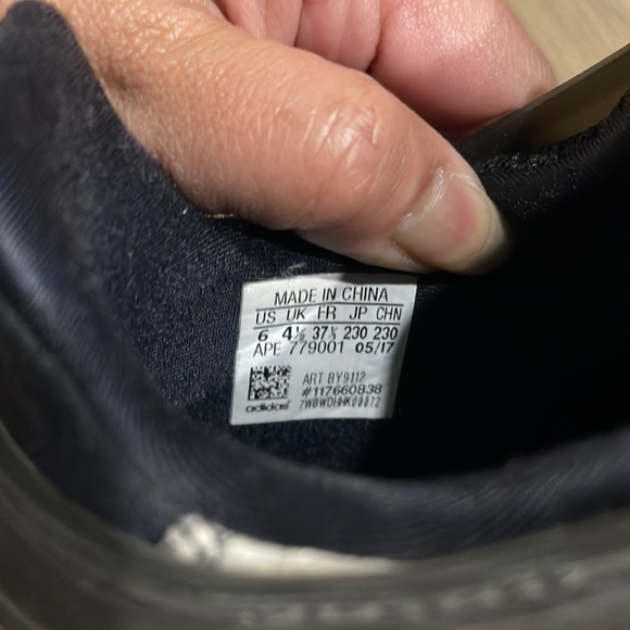 Adidas ladies running shoes - Picture 7 of 7